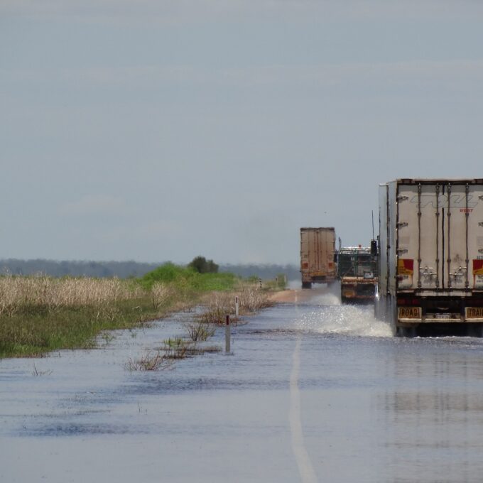 flood-3465985_1920